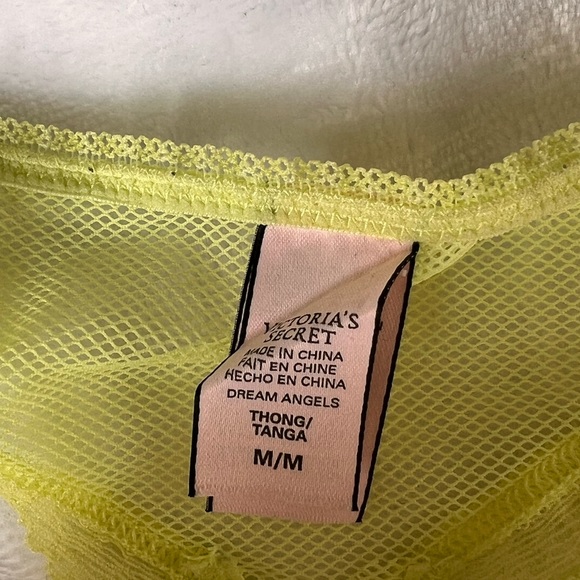 🍁𝚅𝚂 𝚜𝚎𝚡𝚢 𝚝𝚑𝚘𝚗𝚐 - Picture 3 of 3